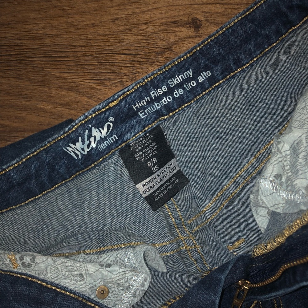 Jeans - Picture 4 of 4